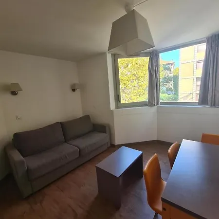 Nice Apt For 4 In * Cannes